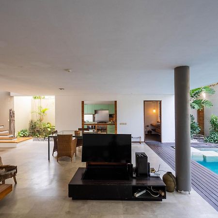 Villa Athena Seminyak Esterno foto
